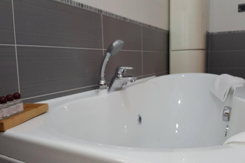 XX Settembre Matera - Room And Relax エクステリア 写真